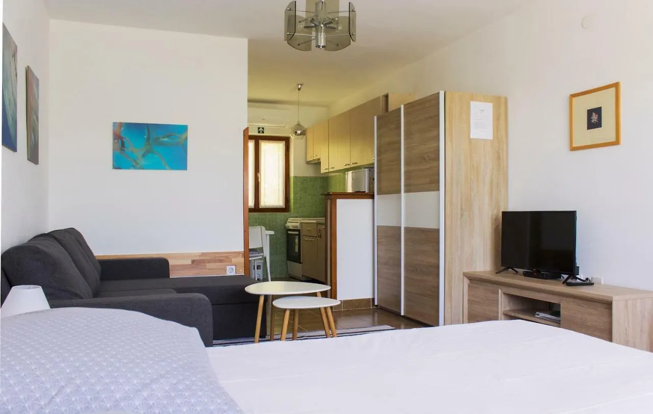Appartamento Twin Oaks Šišan 0*,  Croazia
